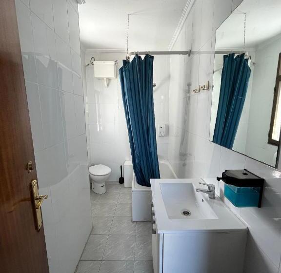 غرفة قياسية حمام مشترك, Montero Sestao Bilbao