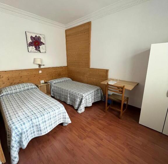 غرفة قياسية حمام مشترك, Montero Sestao Bilbao