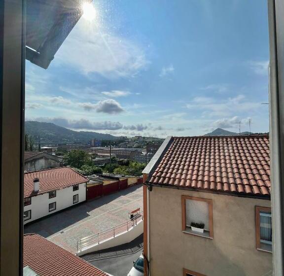 غرفة قياسية فردية حمام مشترك, Montero Sestao Bilbao