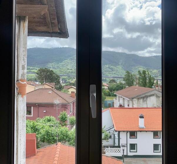 غرفة قياسية فردية حمام مشترك, Montero Sestao Bilbao