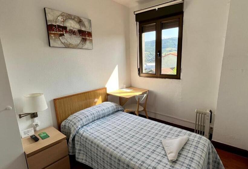 غرفة قياسية فردية حمام مشترك, Montero Sestao Bilbao