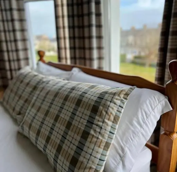 Perhehuone, Princetown Guesthouse
