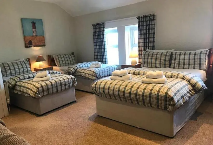 Perhehuone Merinäkymä, Princetown Guesthouse