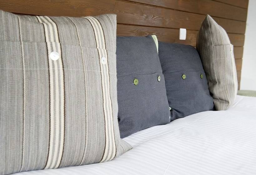 غرفة عائلية, Lock Chambers, Caledonian Canal Centre