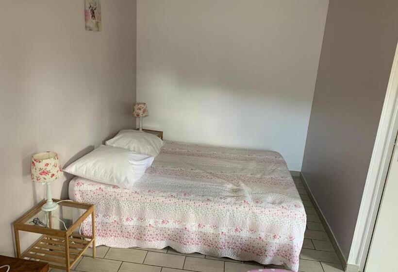 شاليه غرفة نوم واحدة, Auberge Du Mont Tortue