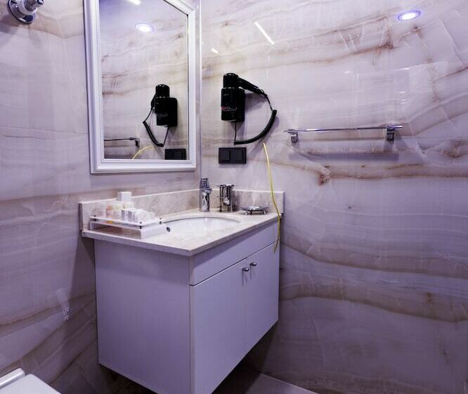 スタンダードトリプルルーム, Antusa Design Hotel & Spa