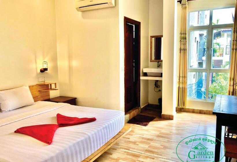 اتاق لوکس یک تخته, Garden Village Guesthouse & Pool Bar