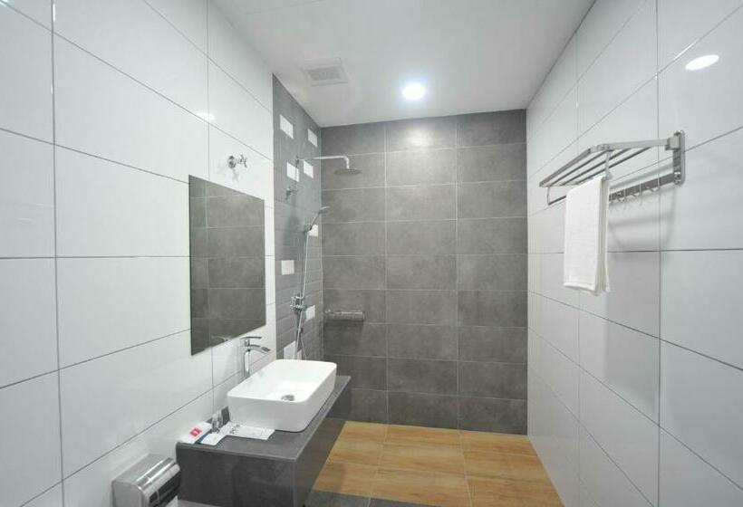 スタンダードルーム, Mye