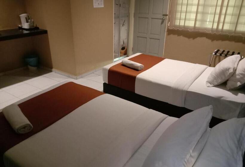 اتاق سوپریور سه تخته, Nde