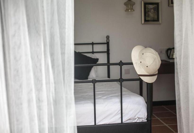 스탠다드 룸 킹사이즈 침대, The Marian Boutique Lodging House