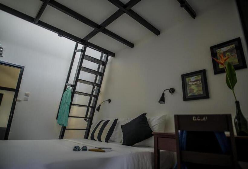 四人标准间, The Marian Boutique Lodging House