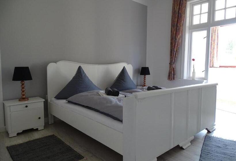 带1个卧室的带阳台的公寓, Gästehaus Schwentineblick