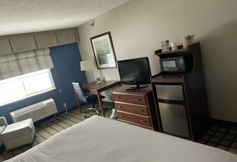 غرفة قياسية سرير كينج, Baymont By Wyndham Galesburg