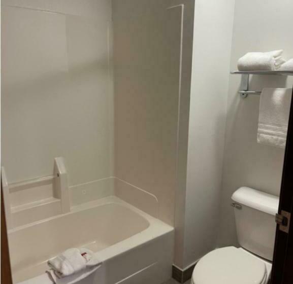 غرفة قياسية, Baymont By Wyndham Galesburg