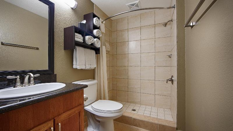 إستوديو قياسى سرير كينج, Baymont By Wyndham Galesburg