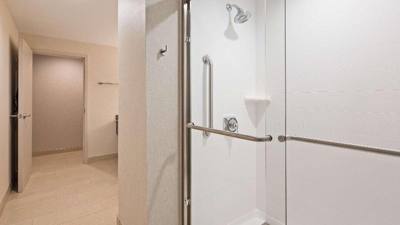 سوئیت با تخت بزرگ, Best Western Plus Wilkes Barrescranton Airport