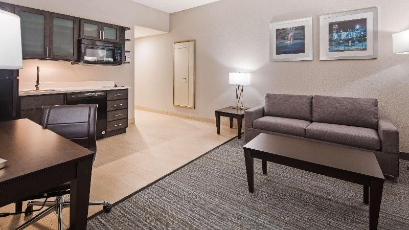سوئیت با تخت بزرگ, Best Western Plus Wilkes Barrescranton Airport