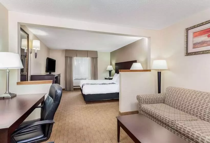 デラックススイート, La Quinta By Wyndham Frankfort