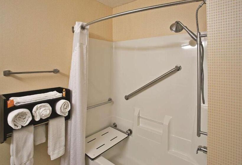 غرفة قياسية فردية لذوى الإحتياجات الخاصة, La Quinta By Wyndham Frankfort