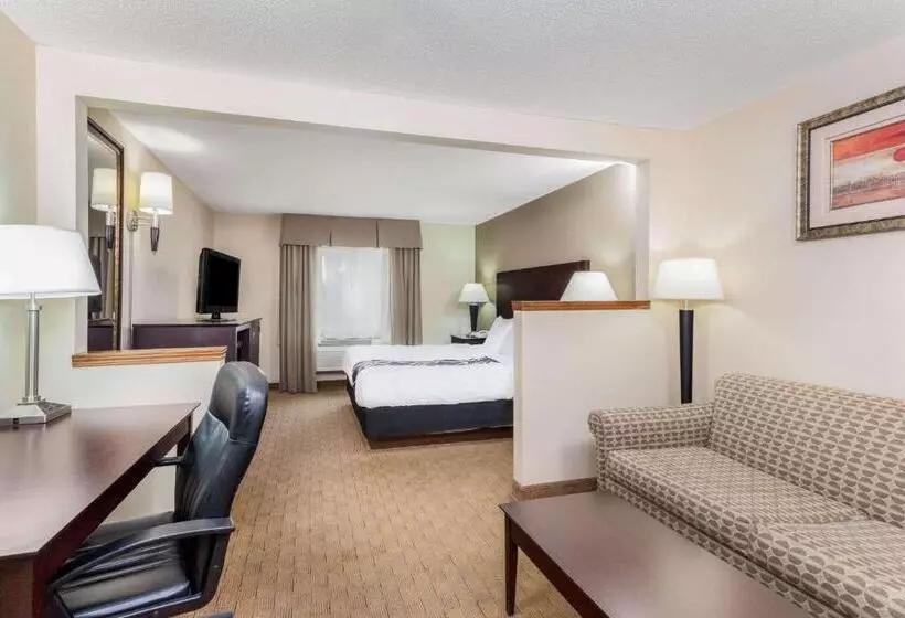 デラックススイート, La Quinta By Wyndham Frankfort