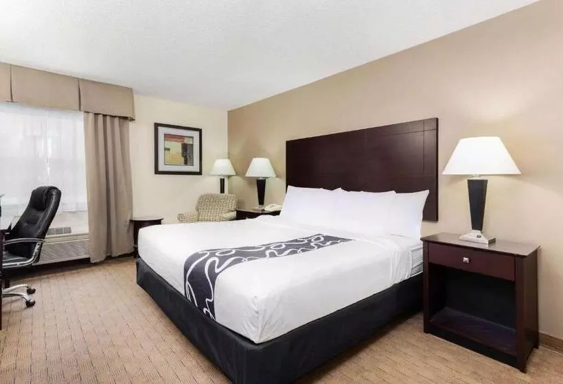 身障者適用スタンダードルーム, La Quinta By Wyndham Frankfort