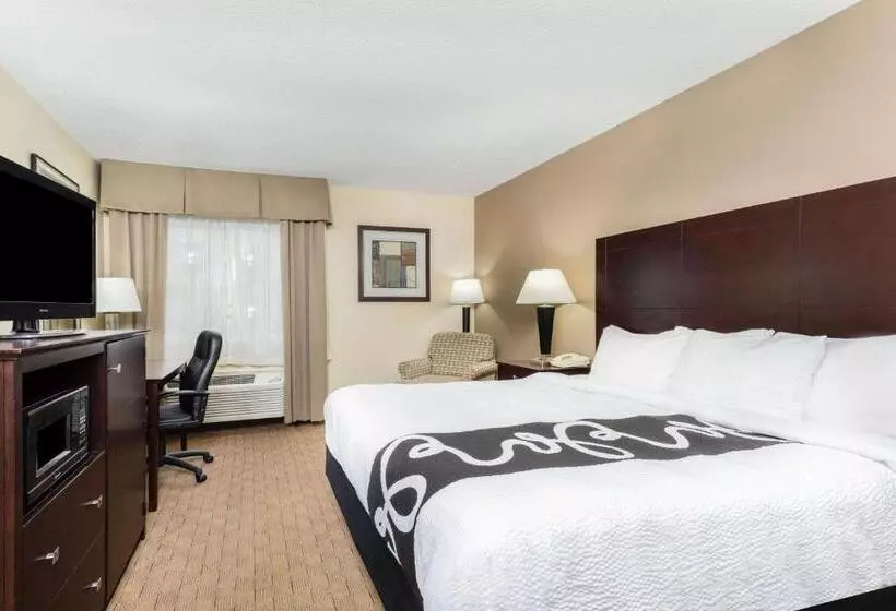身障者適用キングサイズベッドルーム, La Quinta By Wyndham Frankfort