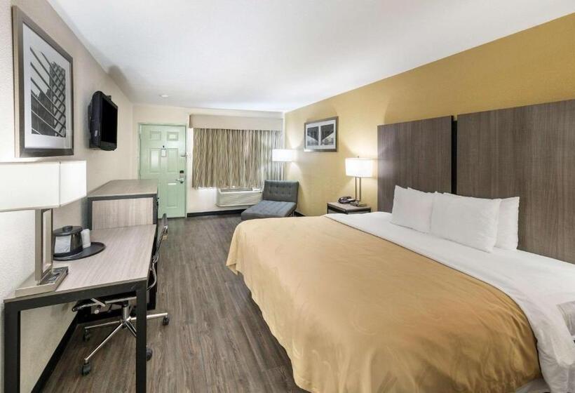 스탠다드 룸 킹사이즈 침대, Quality Inn