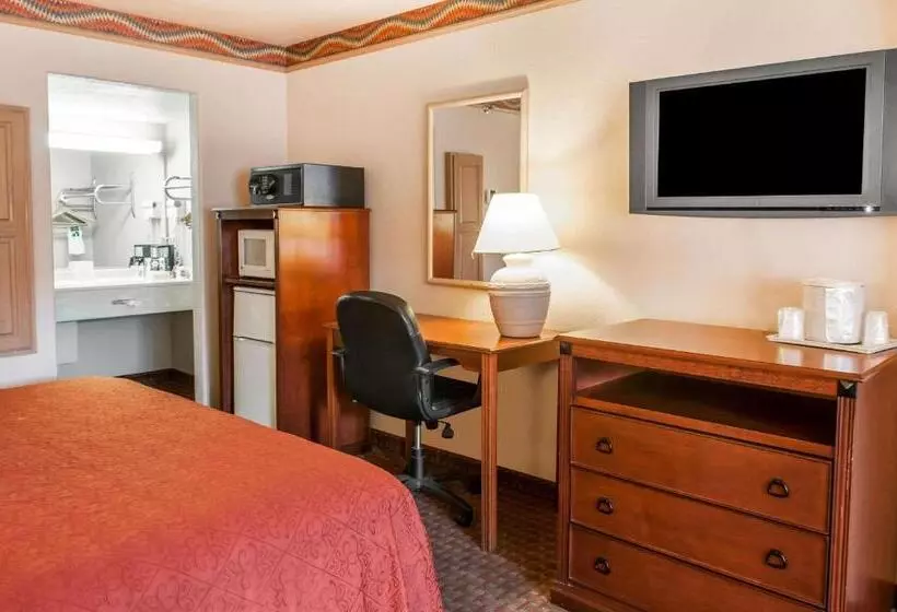 اتاق استاندارد با تخت بزرگ, Quality Inn & Suites Las Cruces  University Area