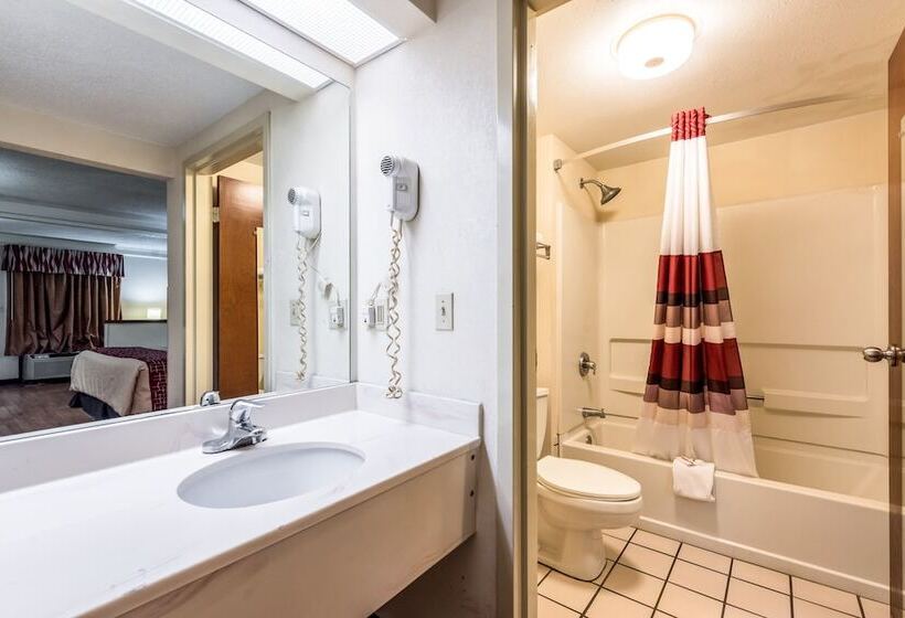 高级大房间, Red Roof Inn & Suites Clinton, Tn