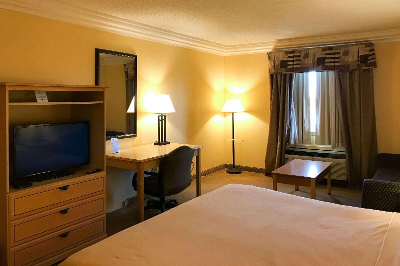غرفة قياسية سرير كينج, Super 8 By Wyndham Temple I35