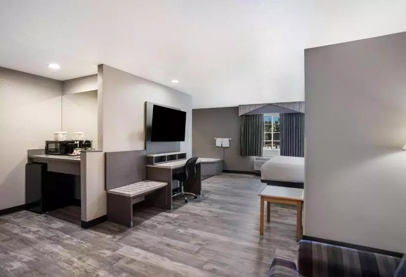 سوئیت با تخت بزرگ, Surestay Hotel By Best Western Ukiah