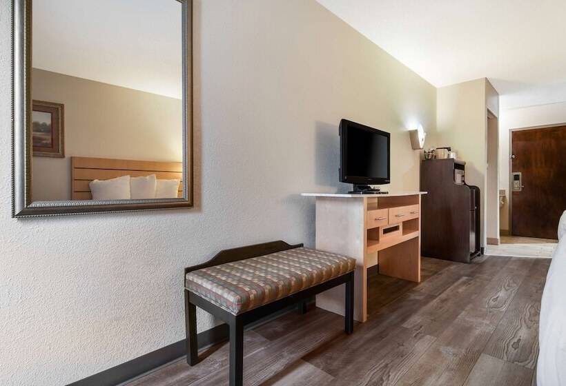 غرفه قياسيه سريرين مزدوجين, Surestay Plus Hotel By Best Western Tarboro