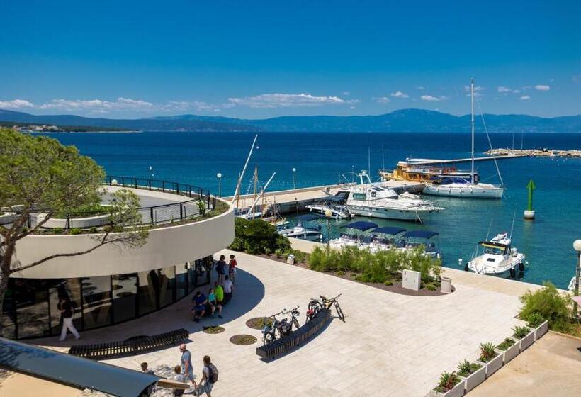 Superior studio with terrace, The House