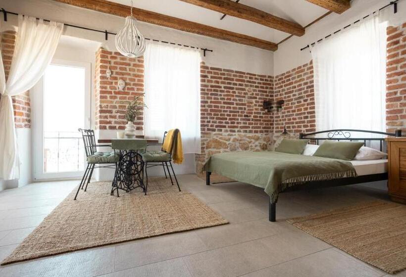 Superior studio with terrace, The House