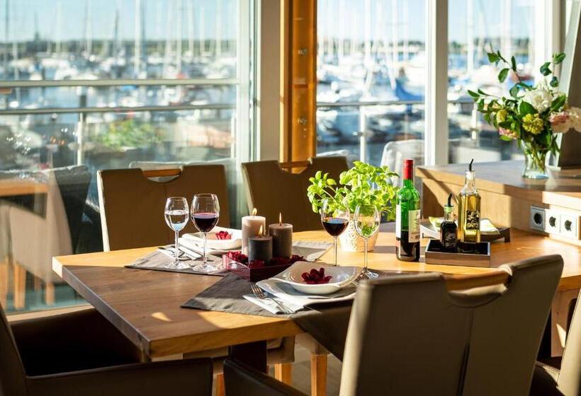 Дом 2 Спальни, Schwimmende Häuser Im Baltic Sea Resort