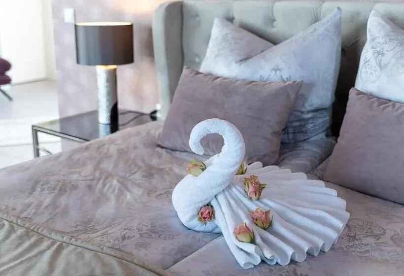 Suite with lake view, Schwimmende Häuser Im Baltic Sea Resort