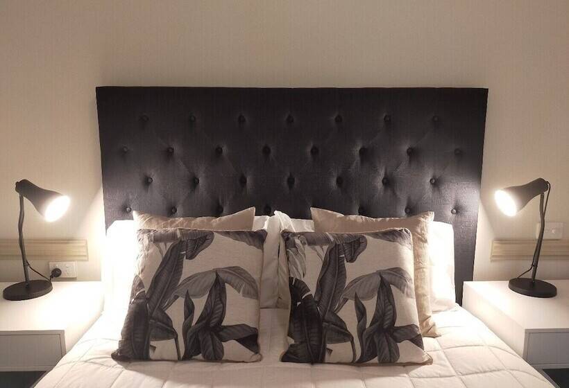 חדר אקזקיוטיב, The Arabella North Coast