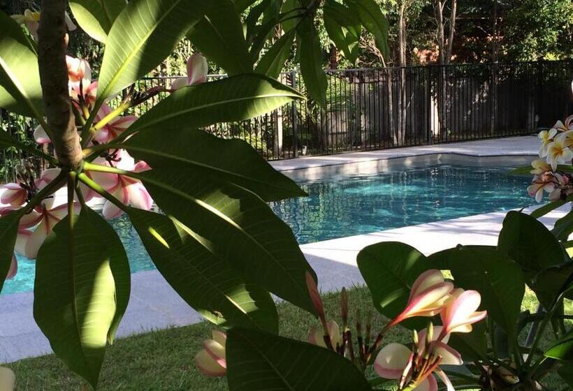 חדר אקזקיוטיב, The Arabella North Coast