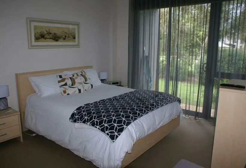 スリーベッドルーム　ヴィラ, Torquay Golf Retreats   Pool, Beach, Tennis, Golf