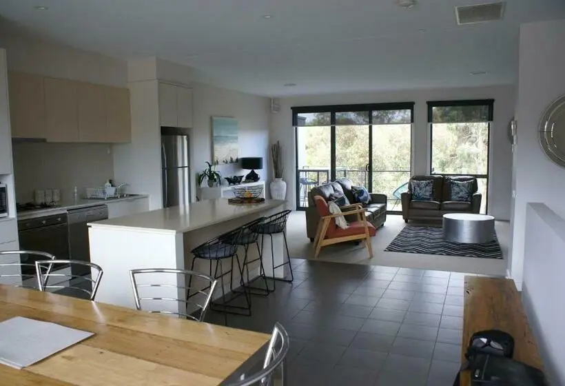 スリーベッドルーム　ヴィラ, Torquay Golf Retreats   Pool, Beach, Tennis, Golf