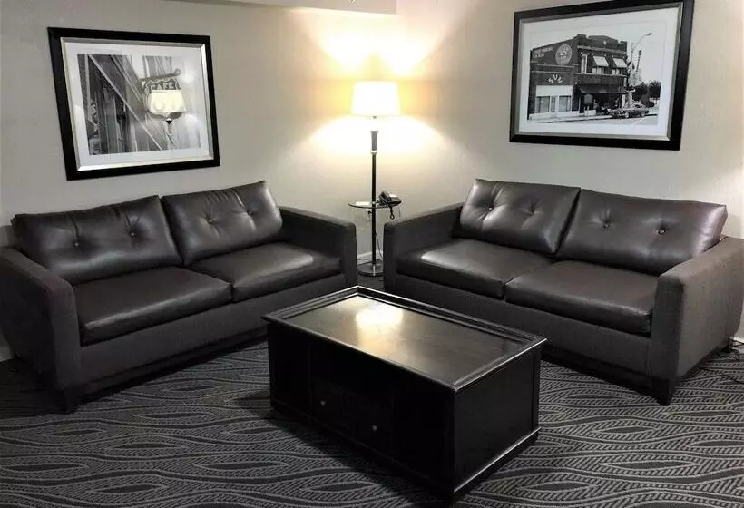 Sviitti, Best Western Plus Galleria Inn & Suites