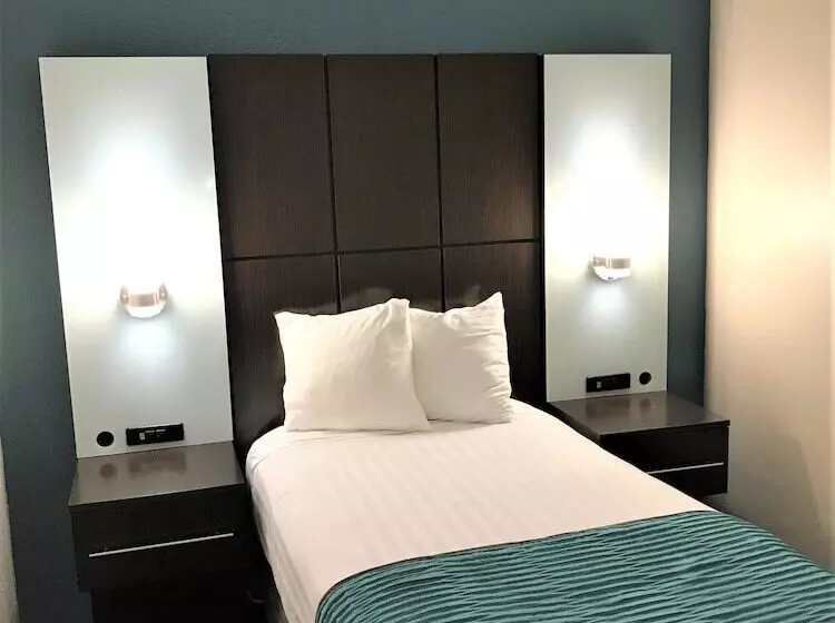 Perhehuone, Best Western Plus Galleria Inn & Suites