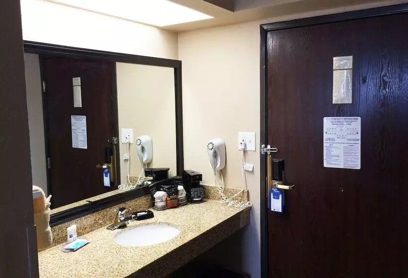 Perhehuone, Best Western Plus Galleria Inn & Suites