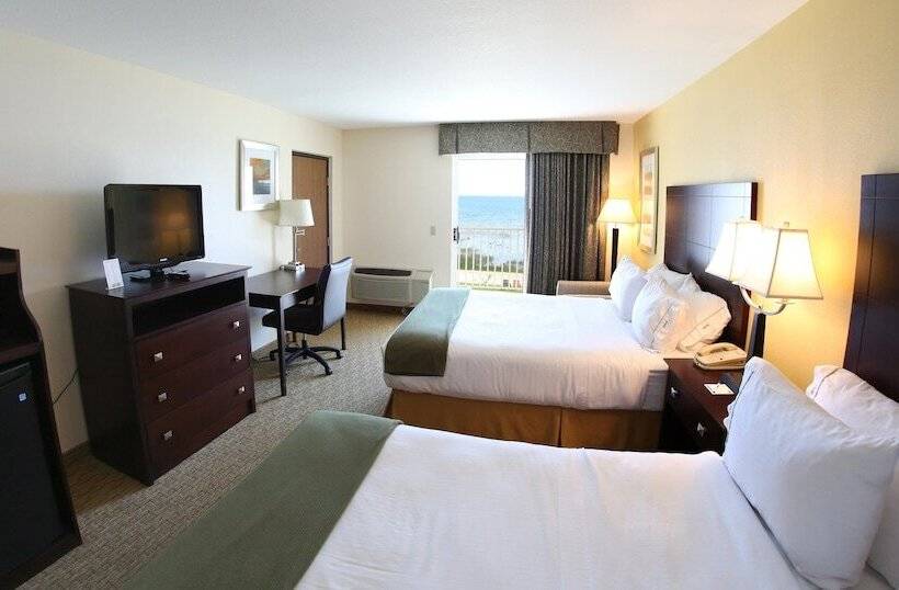 带2个双人床的标准工作室, Holiday Inn Express St Ignace Lake Central, An Ihg