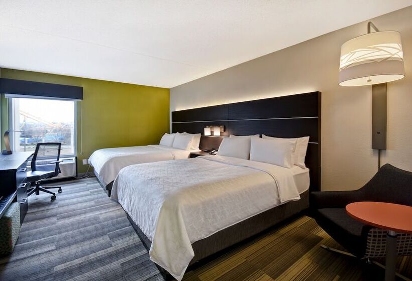 ２ダブルベッドのスタンダードルーム, Holiday Inn Express & Suites Allentown Dorney Park Area, An Ihg