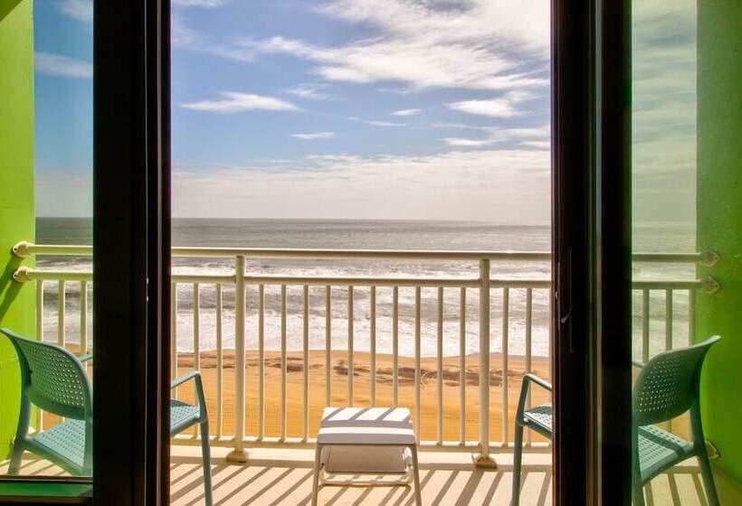 带2个双人床的标准工作室, Holiday Inn Va Beach Oceanside 21st St, An Ihg