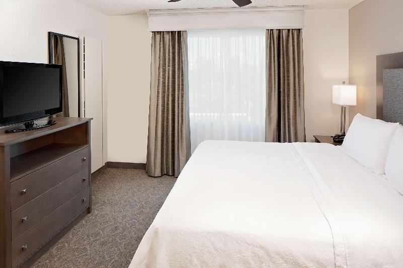 带大床的套房, Homewood Suites By Hilton Dallasmarket Center