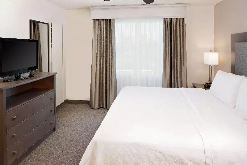 キングサイズベッドのスイートルーム, Homewood Suites By Hilton Dallasmarket Center