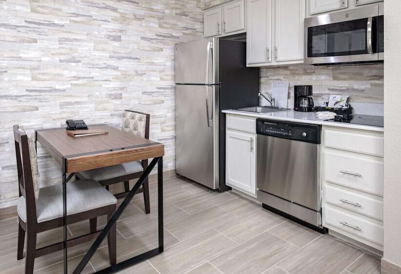 Люкс, Homewood Suites By Hilton Ft. Worthbedford