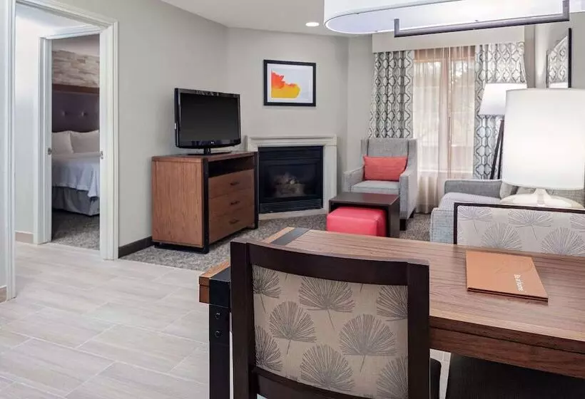 ２ベッドスイートルーム, Homewood Suites By Hilton Ft. Worthbedford